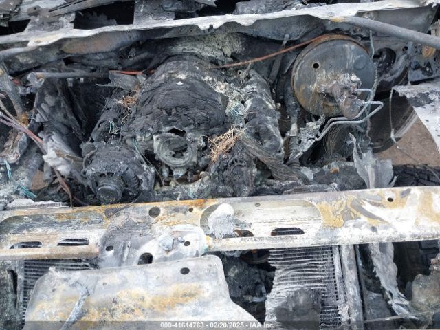 3GCUKPEC1JG448235 Chevrolet Silverado 1500 Custom