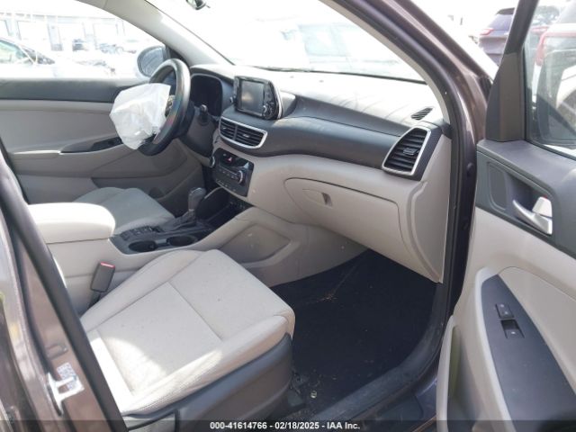 KM8J33A40LU111994 Hyundai Tucson Value
