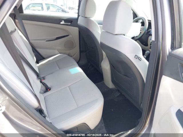 KM8J33A40LU111994 Hyundai Tucson Value