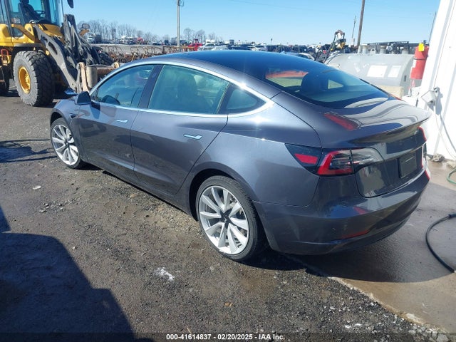 2020 TESLA MODEL 3 5YJ3E1EBXLF620035 Photo 2
