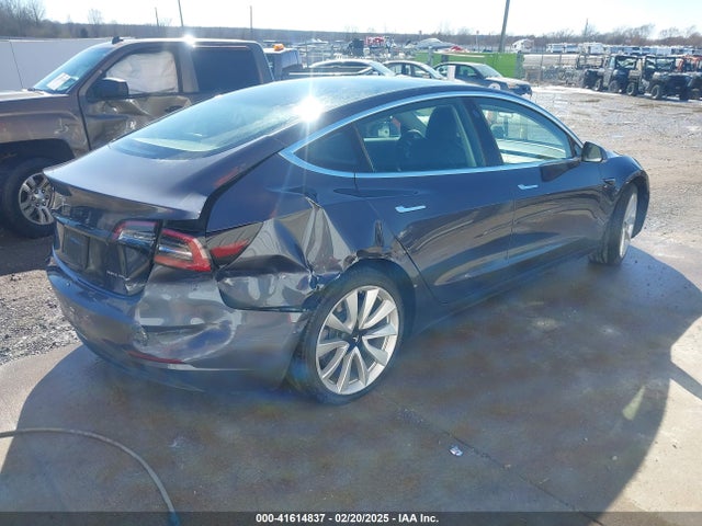 2020 TESLA MODEL 3 5YJ3E1EBXLF620035 Photo 3