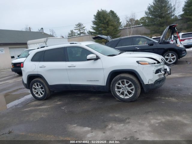 1C4PJMCB5GW324973 Jeep Cherokee Latitude