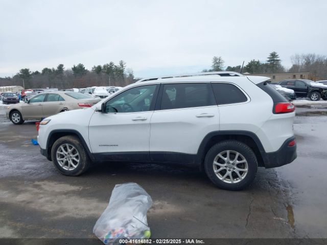 1C4PJMCB5GW324973 Jeep Cherokee Latitude