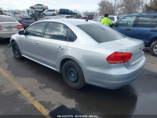 1VWAT7A35EC094277 Volkswagen Passat 1.8t S