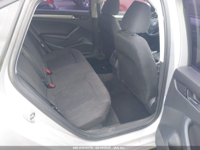 1VWAT7A35EC094277 Volkswagen Passat 1.8t S