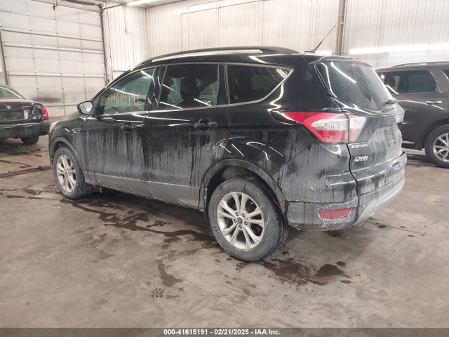 1FMCU9GDXJUA32586 Ford ESCAPE SE