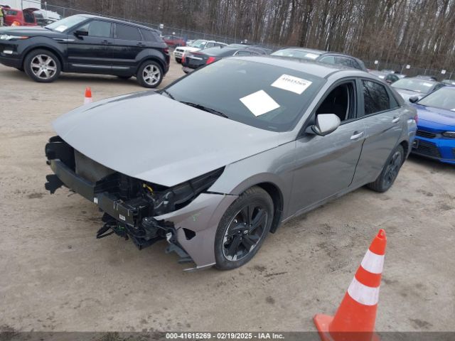 KMHLM4AG7PU395393 Hyundai ELANTRA SEL