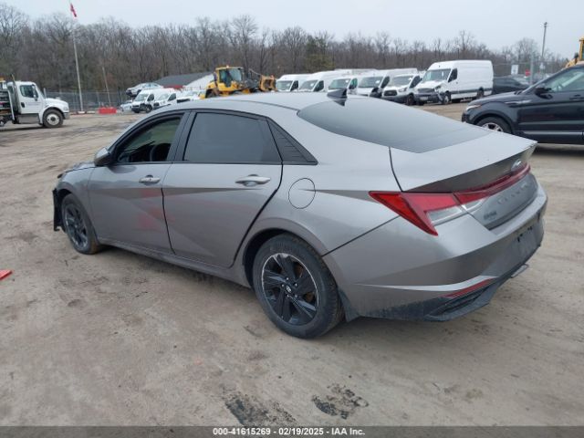 KMHLM4AG7PU395393 Hyundai ELANTRA SEL
