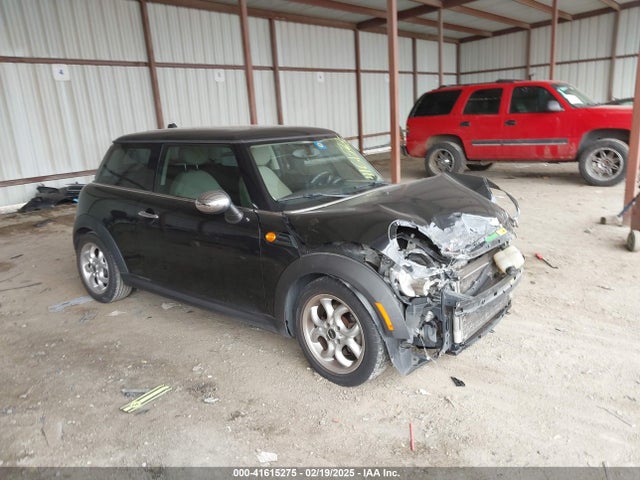 2011 MINI COOPER WMWSU3C55BT092288 Photo 0