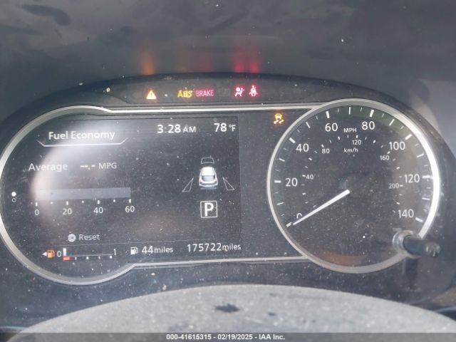 3N1CP5CU2JL511575 Nissan KICKS SR