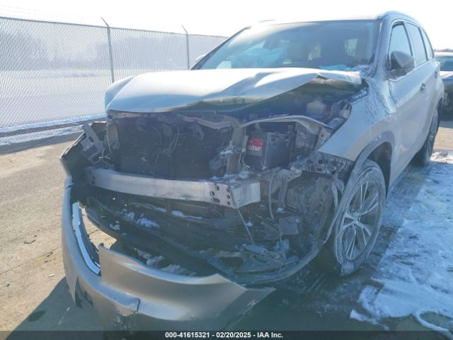 5TDJKRFHXGS255584 Toyota Highlander Xle V6
