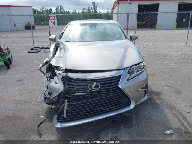 58ABK1GG6JU092872 Lexus ES 350