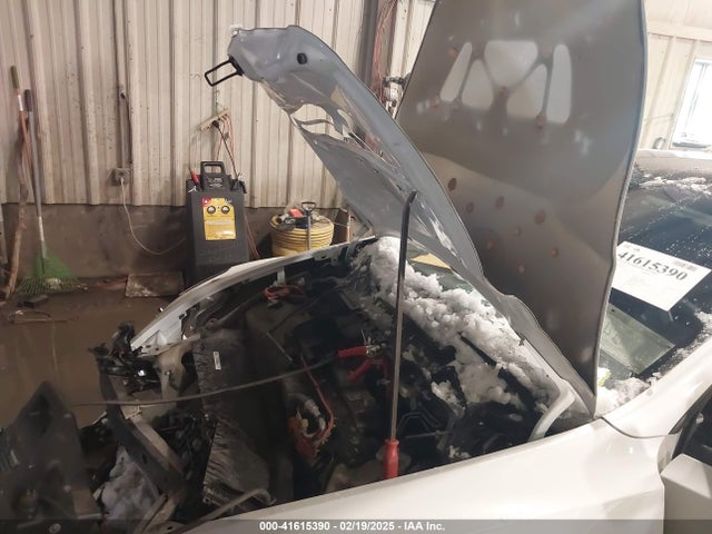 2023 TESLA MODEL Y 7SAYGAEE0PF769234 Photo 9