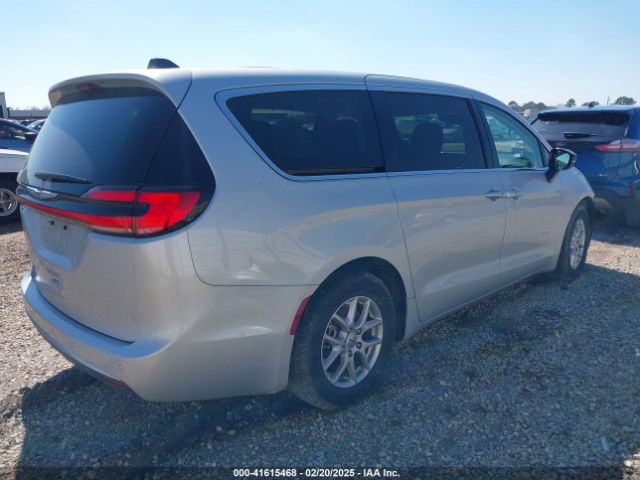 2024 CHRYSLER PACIFICA 2C4RC1BG4RR133071 Photo 3