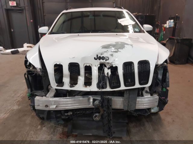1C4PJMCX0JD505901 Jeep Cherokee Latitude 4x4