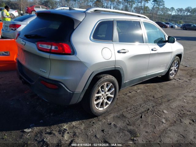 1C4PJMCBXHW527679 Jeep Cherokee Latitude 4x4