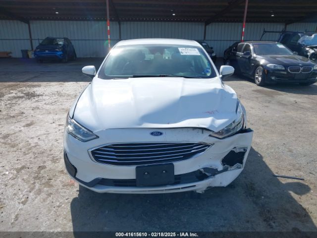 3FA6P0HD6KR201777 Ford FUSION SE