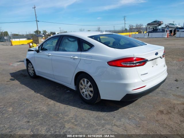 3FA6P0HD6KR201777 Ford FUSION SE
