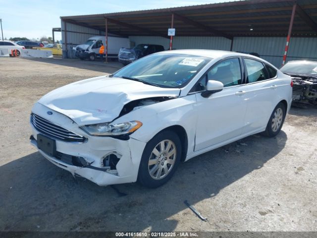 3FA6P0HD6KR201777 Ford FUSION SE
