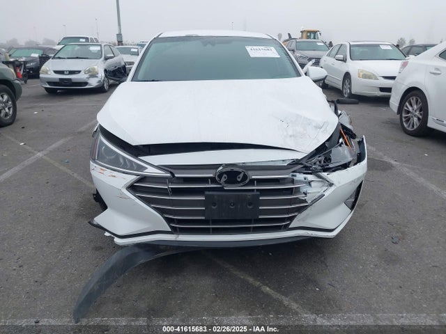5NPD74LFXLH501103 Hyundai ELANTRA SE