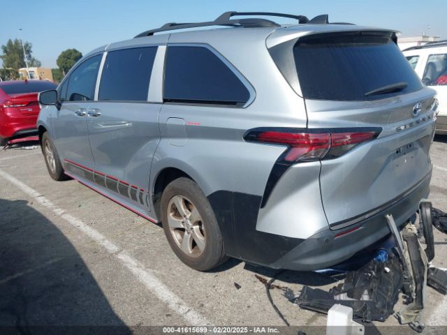 5TDJRKEC0MS005503 Toyota SIENNA XLE