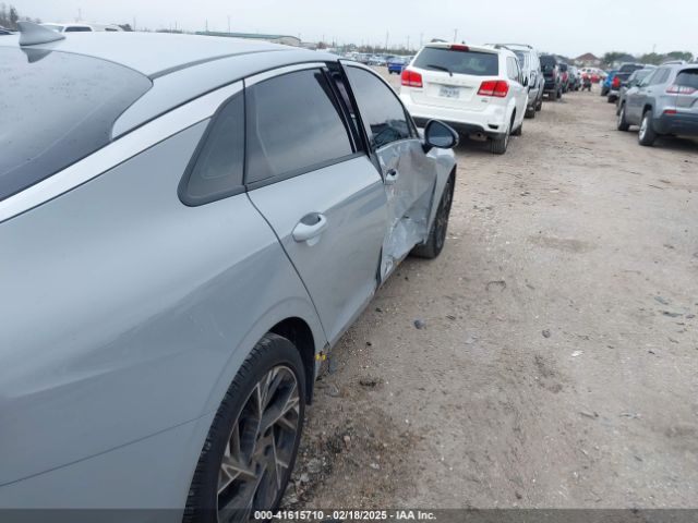 KNAG64J7XS5329274 KIA K5 Gt-line