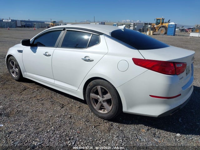 KIA Optima Lx 2015 KNAGM4A77F5650930 Image 3