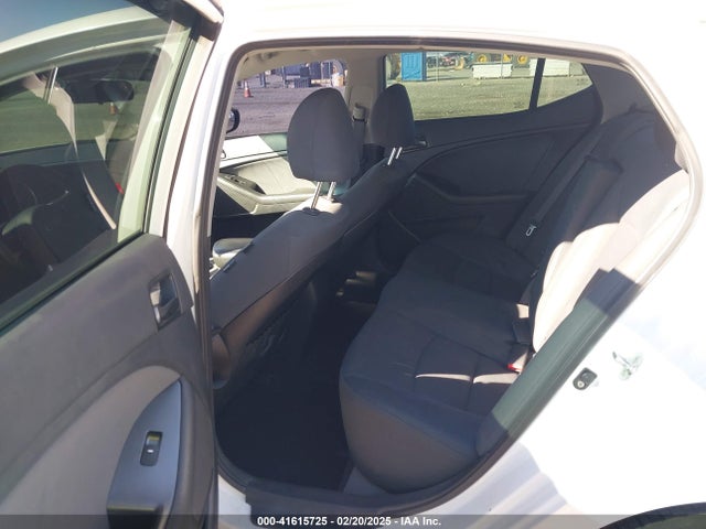 KIA Optima Lx 2015 KNAGM4A77F5650930 Image 8