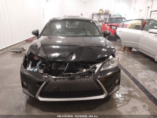 JTHKD5BH3F2226672 Lexus CT 200H