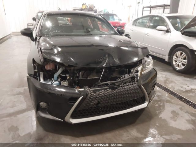 JTHKD5BH3F2226672 Lexus CT 200H