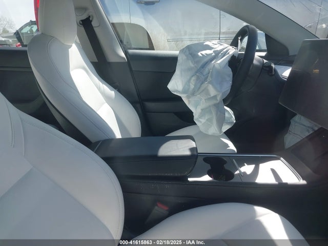 2021 TESLA MODEL 3 5YJ3E1EC6MF020249 Photo 4