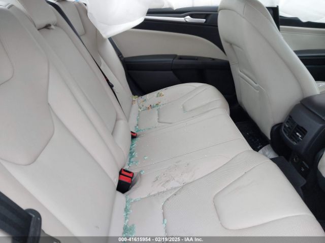 3FA6P0RUXJR159658 Ford Fusion Hybrid Titanium