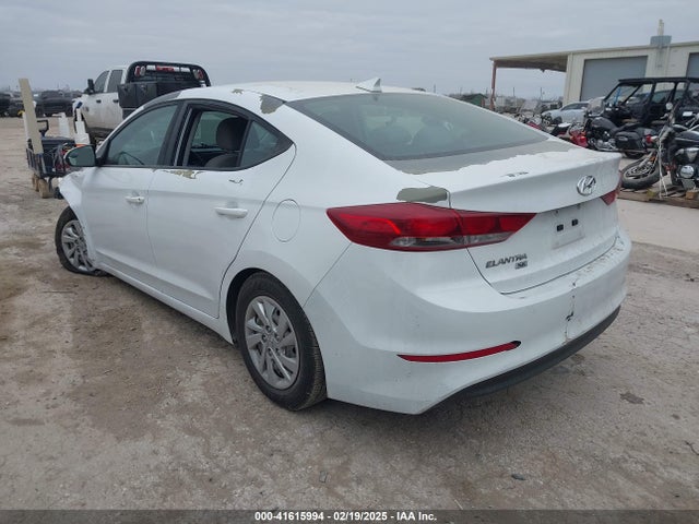 5NPD74LF3HH195868 Hyundai ELANTRA SE