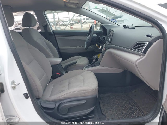 5NPD74LF3HH195868 Hyundai ELANTRA SE