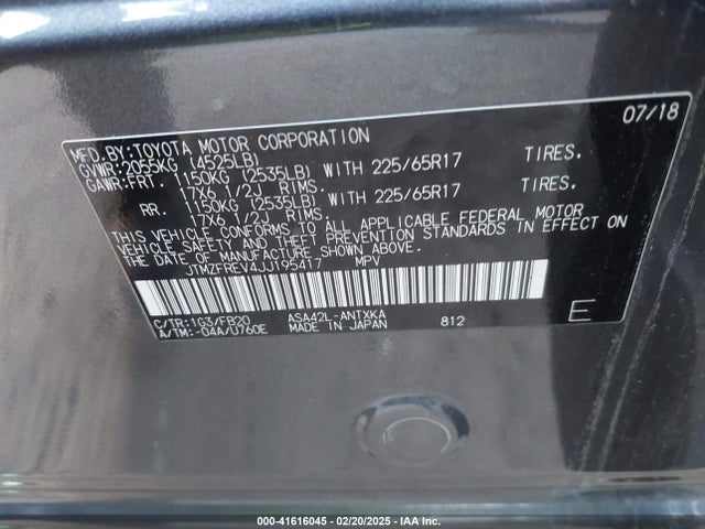 JTMZFREV4JJ195417 Toyota RAV4 LE
