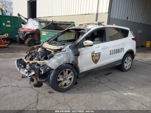 1FMCU9GD1KUA53392 Ford ESCAPE SE