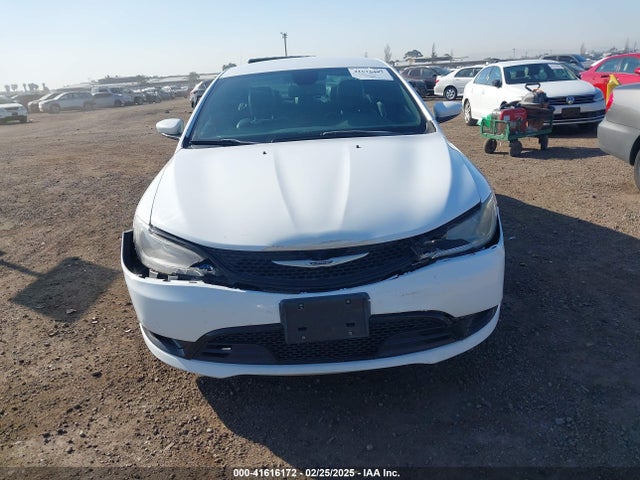 Chrysler 200 S 2015 1C3CCCBB2FN665650 Image 12