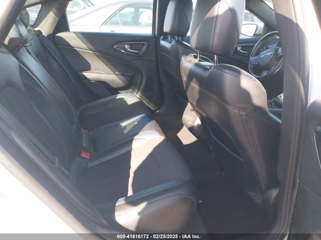 Chrysler 200 S 2015 1C3CCCBB2FN665650 Image 8