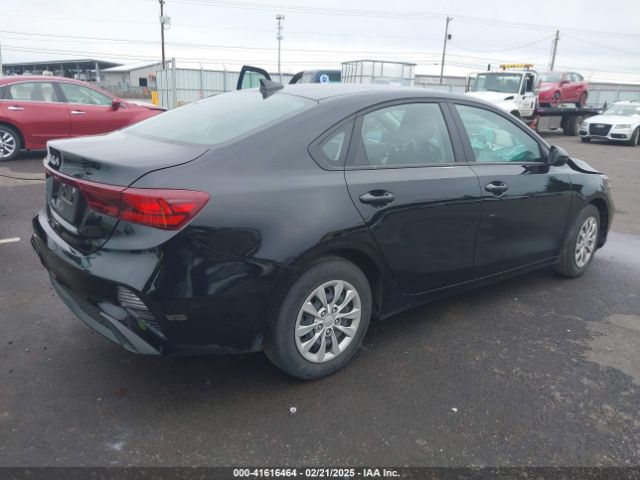 3KPF24AD3PE520790 KIA FORTE LX