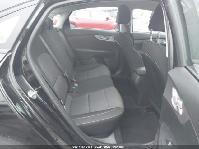 3KPF24AD3PE520790 KIA FORTE LX