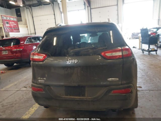 1C4PJMCS4EW272815 Jeep Cherokee Latitude