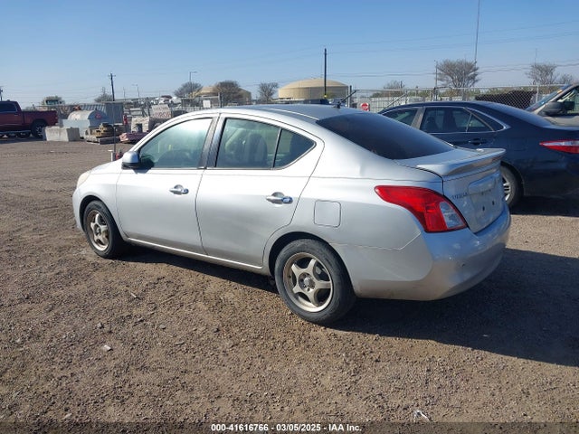 3N1CN7AP7EL870392 Nissan Versa 1.6 Sv