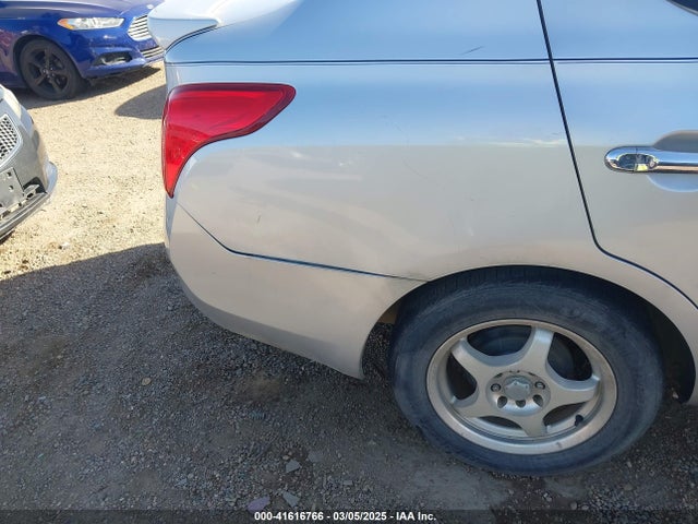 3N1CN7AP7EL870392 Nissan Versa 1.6 Sv