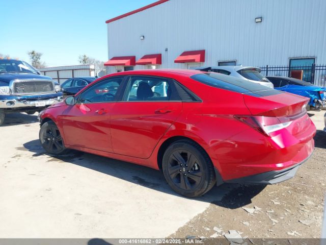 5NPLS4AG1NH072930 Hyundai ELANTRA SEL