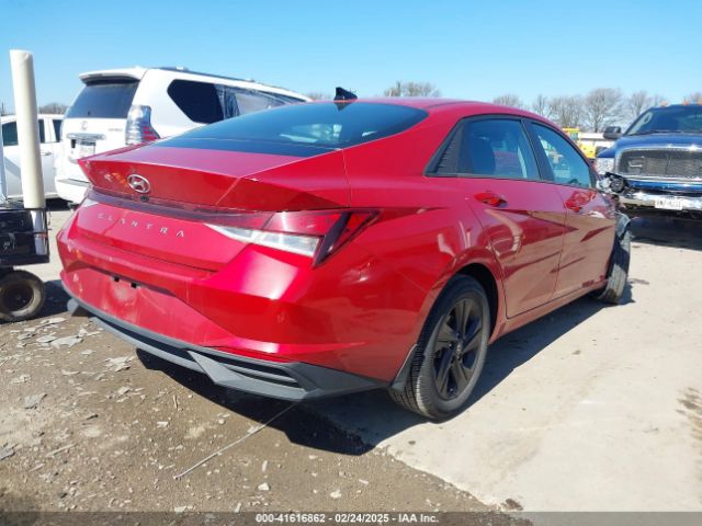 5NPLS4AG1NH072930 Hyundai ELANTRA SEL