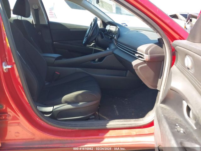 5NPLS4AG1NH072930 Hyundai ELANTRA SEL