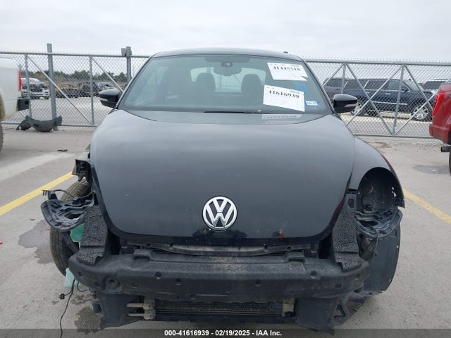 3VWJ17AT5GM636971 Volkswagen Beetle 1.8t Sel