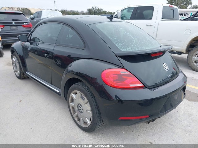 3VWJ17AT5GM636971 Volkswagen Beetle 1.8t Sel