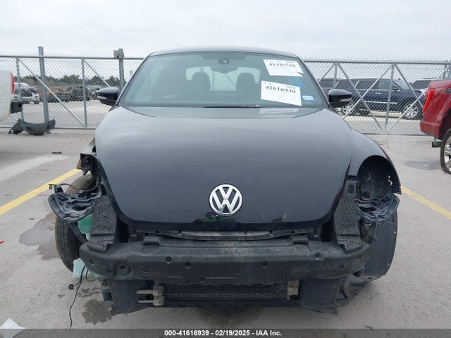 3VWJ17AT5GM636971 Volkswagen Beetle 1.8t Sel
