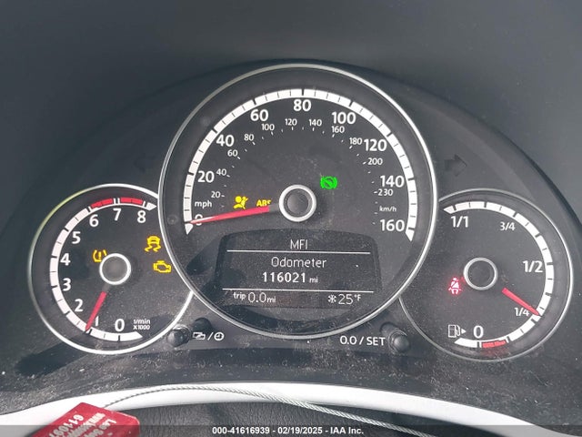 3VWJ17AT5GM636971 Volkswagen Beetle 1.8t Sel